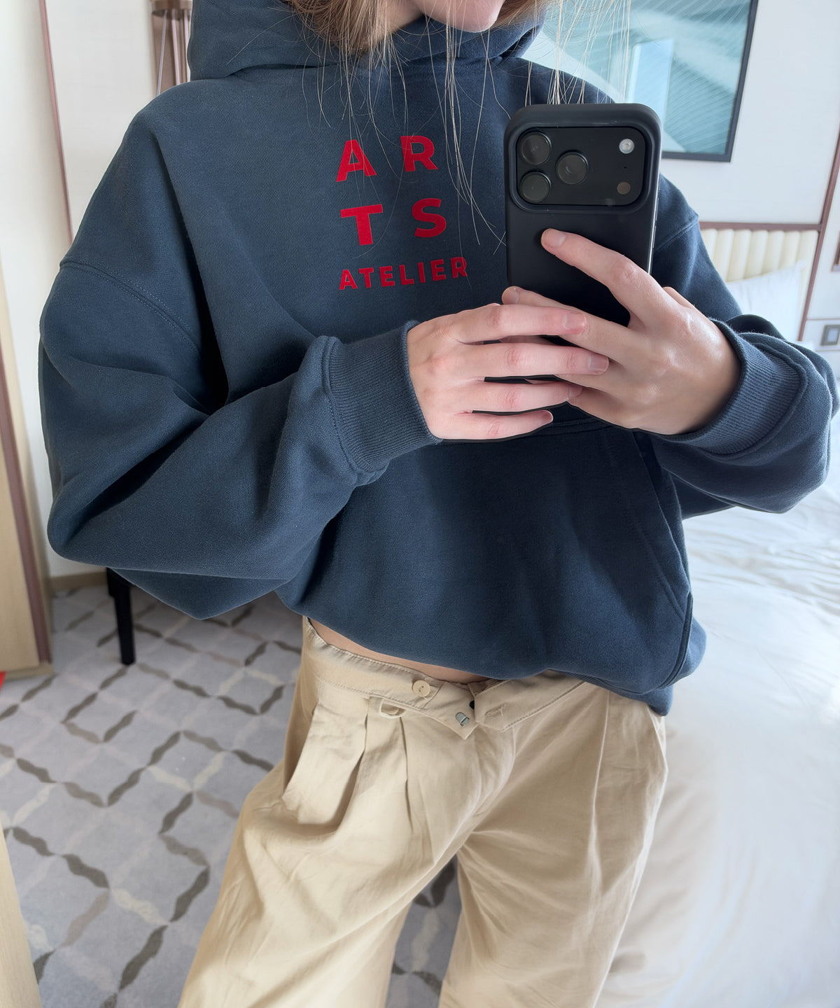 Hoodie navy red                         (pre-order, shipping 20/10)